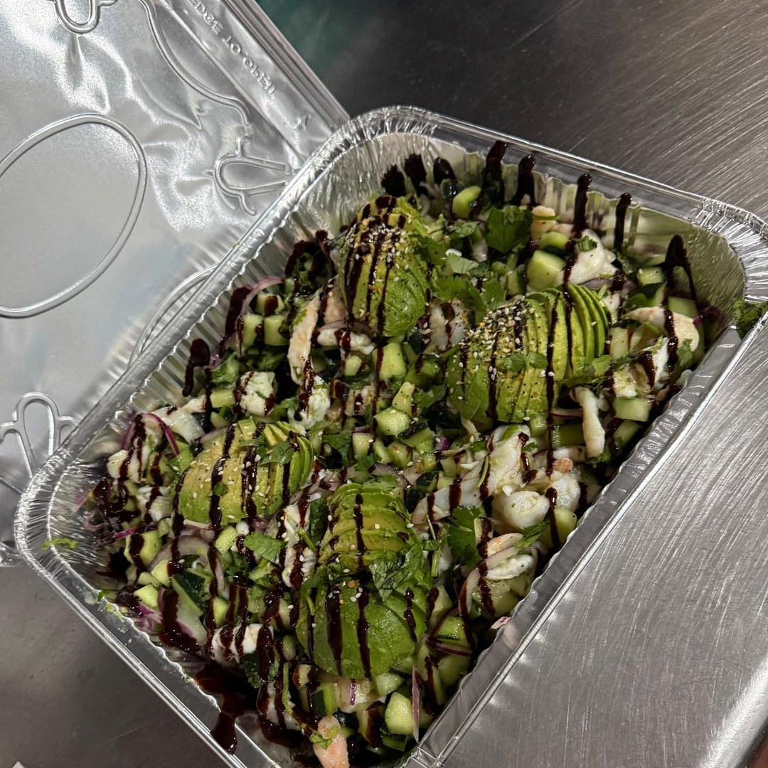 Aguachile verde con aguacate